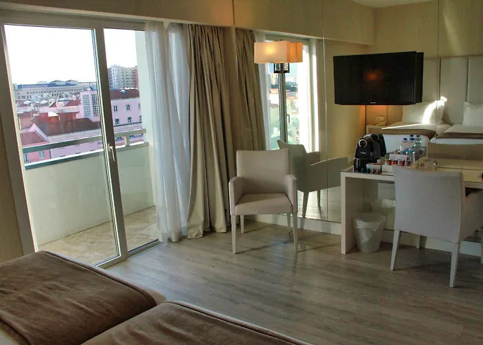 Lutecia Smart Design