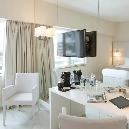 Lutecia Smart Design Lizbona