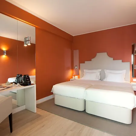 Lutecia Smart Design 4*