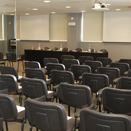 卢特西亚智能设计酒店