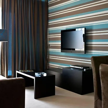 Lutecia Smart Design Hotel 4*