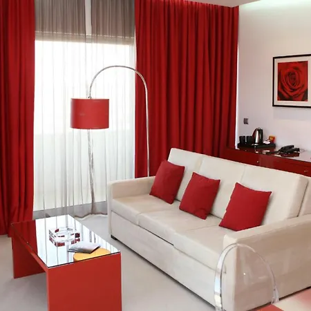 Lutecia Smart Design Отель 4*