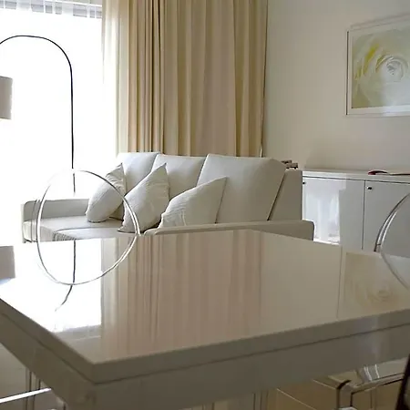Lutecia Smart Design 4*