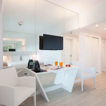 Lutecia Smart Design 4*