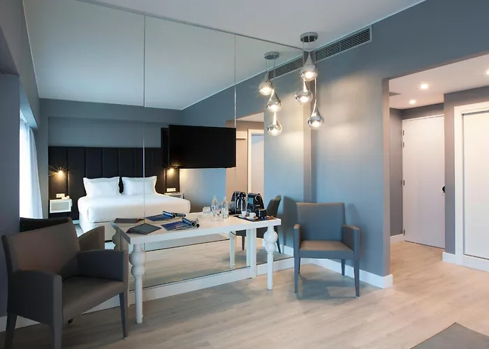 Hotel Lutecia Smart Design 4*