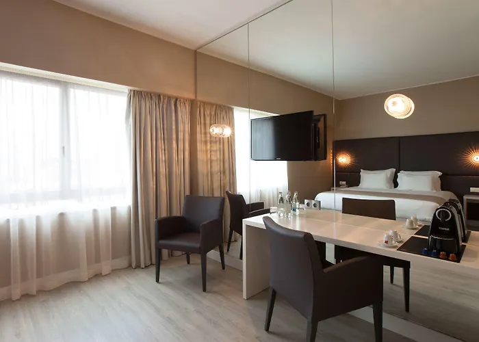 Lutecia Smart Design 4*