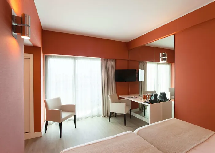 Lutecia Smart Design 4*