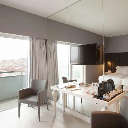 Hotel Lutecia Smart Design