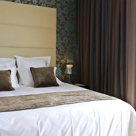 Lutecia Smart Design Szálloda