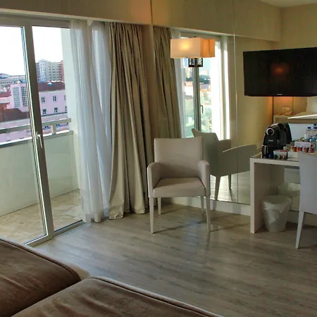 Lutecia Smart Design